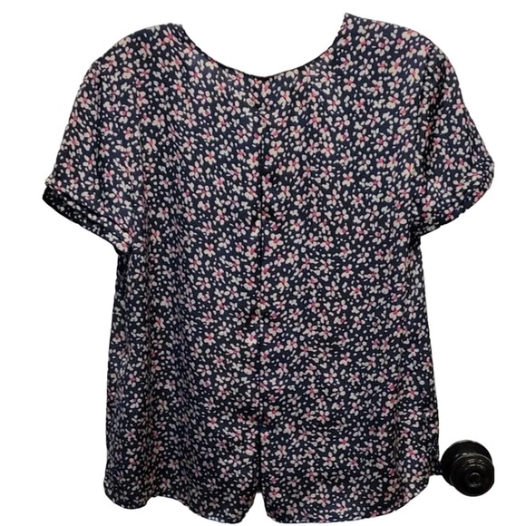 Zara Basic Short Sleeve Floral Blouse Peek a boo Slits in the back Size Small - Picture 2 of 6